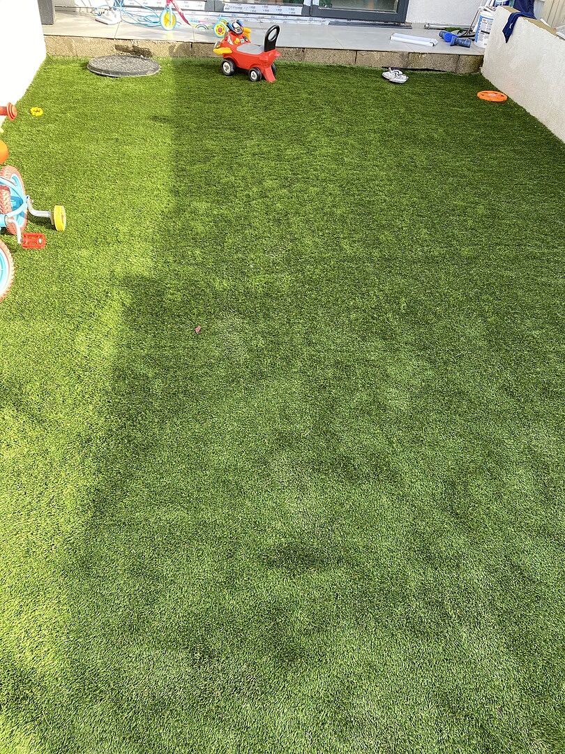 Zenila 40mm Premium Artificial Grass – Full Roll 50m²